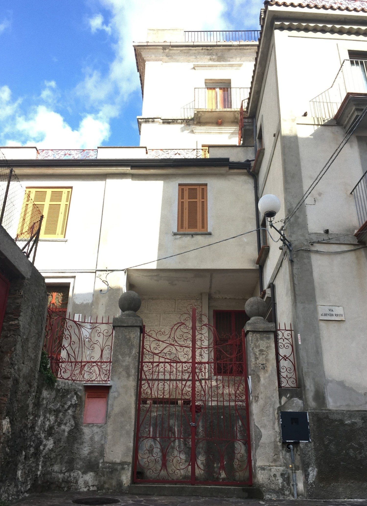 Gino Iannelli's family home, Cetraro-02.JPG